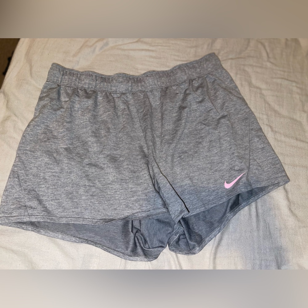 Like New nike XL shorts